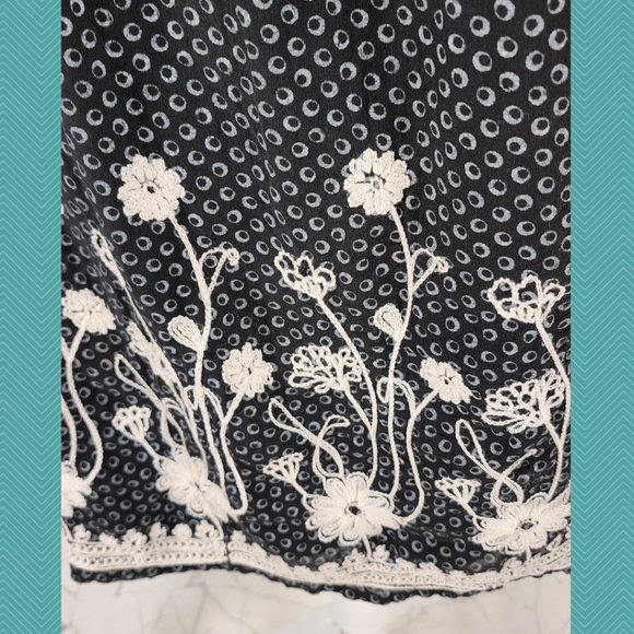 Moon Collection Black Floral Embroidered Strapless Dress - Picture 5 of 6